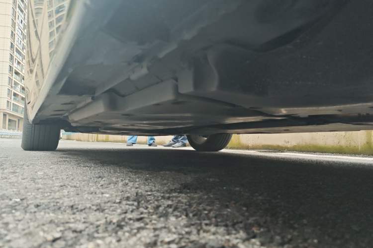 Used Toyota Avalon 2024 Dual-Motor 2.0L Luxury Edition Chassis Rear Left