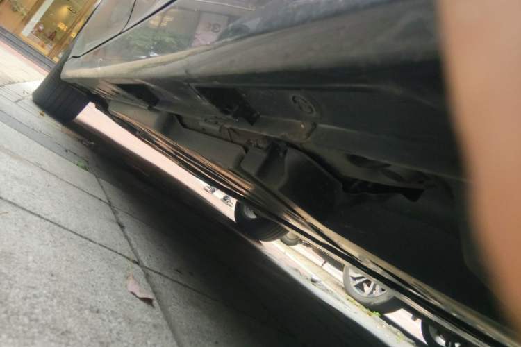 Used Toyota Avalon 2024 2.0L Premium Edition Chassis Rear Left