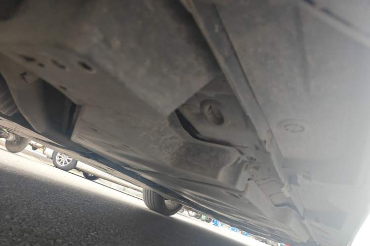 Used Toyota Avalon 2024 Dual-Engine 2.5L XLE Premium Edition Chassis Rear Right