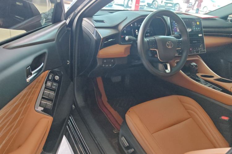 Used Toyota Avalon 2024 Dual-Motor 2.0L Luxury Edition Driver Seat