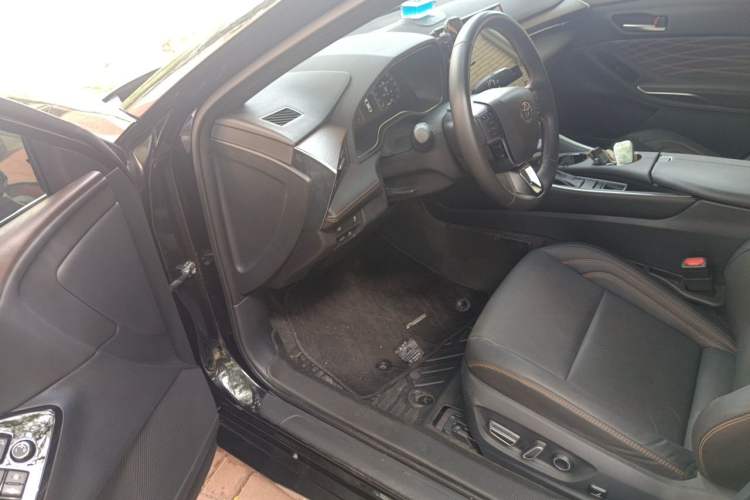 Used Toyota Avalon 2024 Dual-Motor 2.0L Luxury Edition Driver Seat
