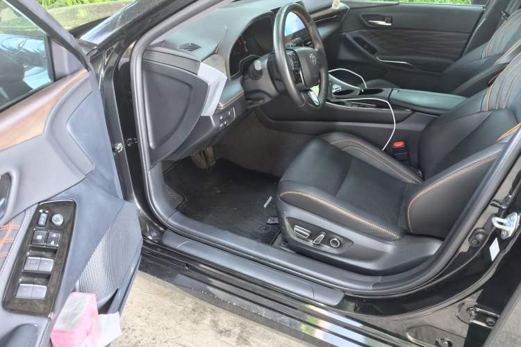 Used Toyota Avalon 2024 2.0L Premium Edition Driver Seat