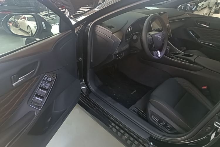Used Toyota Avalon 2024 Dual-Motor 2.0L Luxury Edition Driver Seat