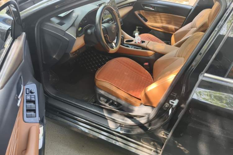 Used Toyota Avalon 2024 Dual-Motor 2.0L Luxury Edition Driver Seat