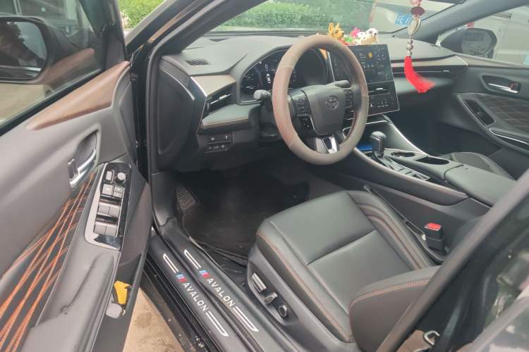 Used Toyota Avalon 2024 2.0L Luxury Edition Driver Seat