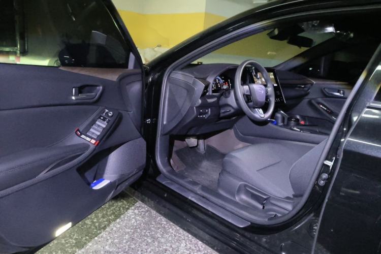 Used Toyota Avalon 2024 2.0L Ambition Edition Driver Seat
