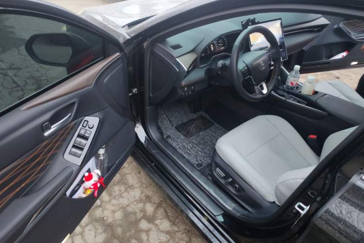 Used Toyota Avalon 2024 Dual-Motor 2.0L Luxury Edition Driver Seat