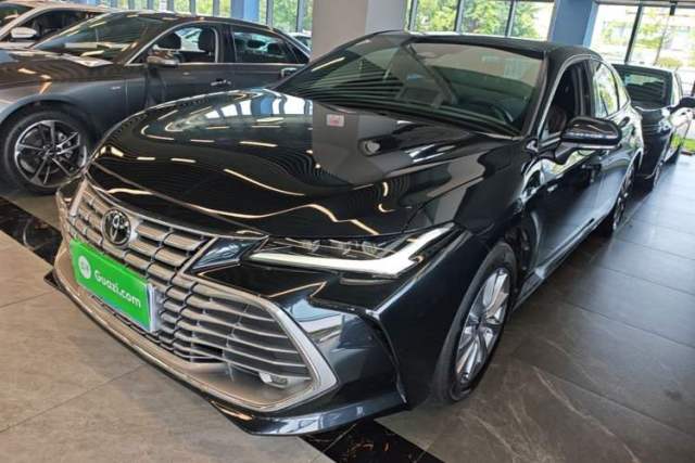 Ojetý Toyota Avalon 2024 Dual-Motor 2.0L Premium Edition