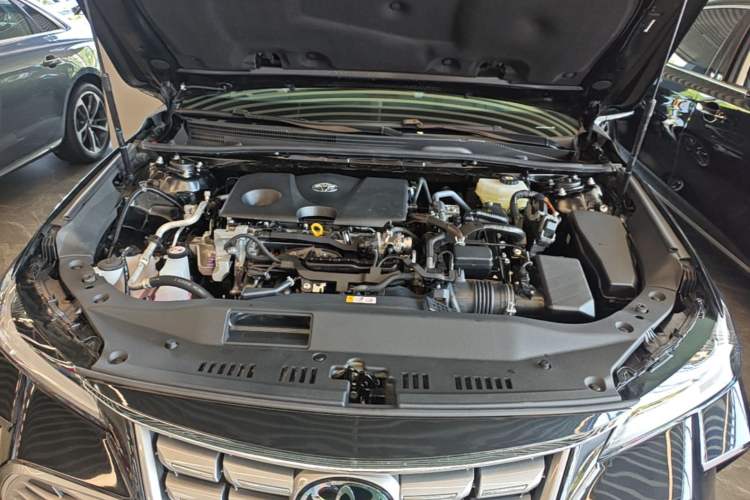 Used Toyota Avalon 2024 Dual-Motor 2.0L Premium Edition Engine Bay