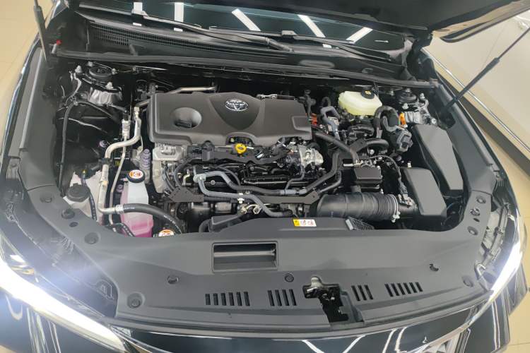 Used Toyota Avalon 2024 Dual-Engine 2.5L XLE Premium Edition Engine Bay