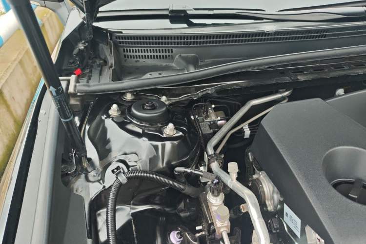 Used Toyota Avalon 2024 Dual-Motor 2.0L Luxury Edition Engine Bay Right