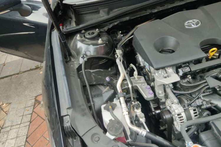 Used Toyota Avalon 2024 2.0L Premium Edition Engine Bay Right