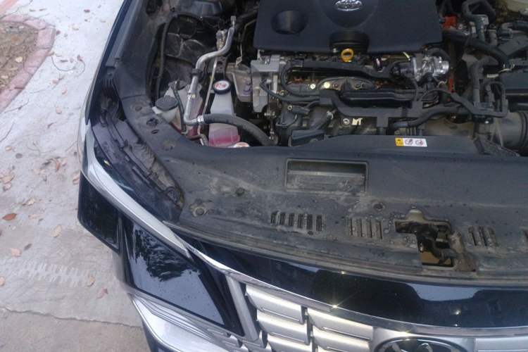 Used Toyota Avalon 2024 Dual-Motor 2.0L Premium Edition Engine Bay Right