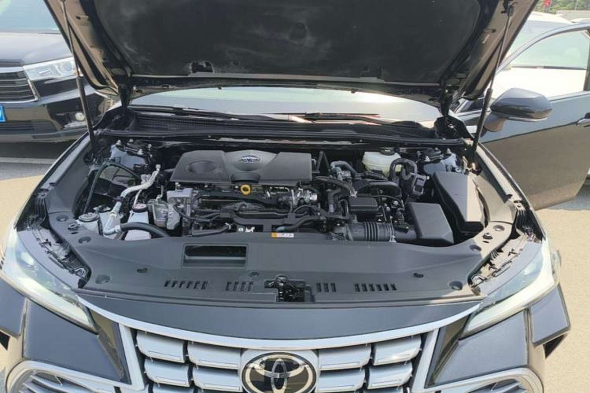 Used Toyota Avalon 2024 Dual-Motor 2.0L Premium Edition Engine Bay