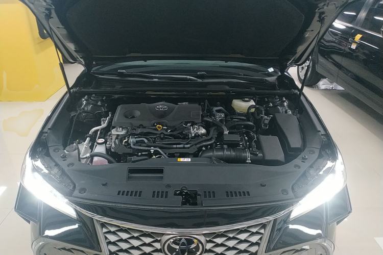 Used Toyota Avalon 2024 Dual-Engine 2.5L XLE Premium Edition Engine Bay
