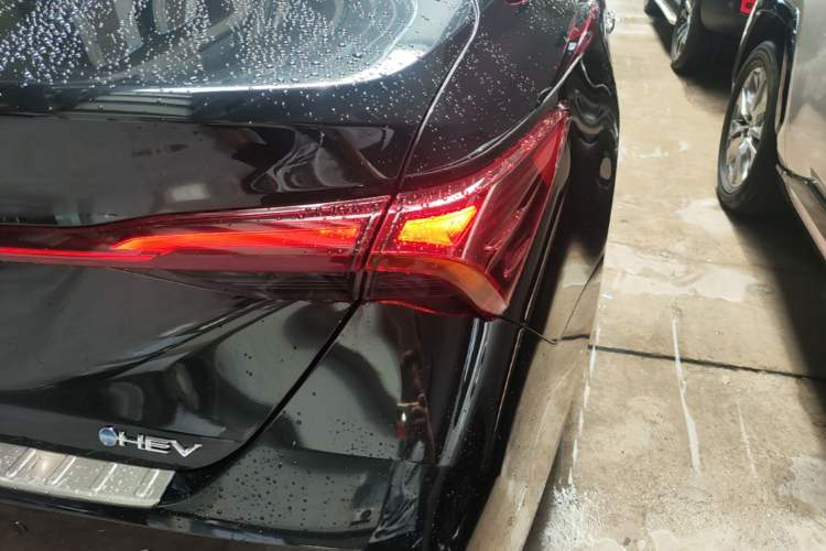 Used Toyota Avalon 2024 Dual-Motor 2.0L Premium Edition Exterior 3