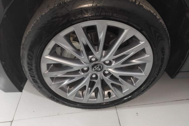 Used Toyota Avalon 2024 Dual-Motor 2.0L Premium Edition Exterior 4