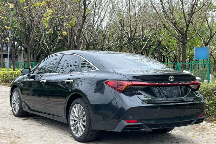 Used Toyota Avalon 2024 2.0L Luxury Edition Exterior 4