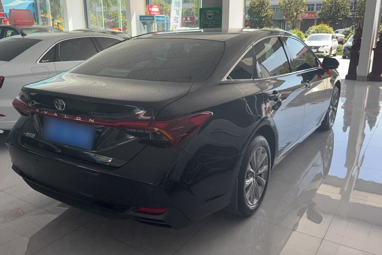 Used Toyota Avalon 2024 2.0L Premium Edition Exterior 5