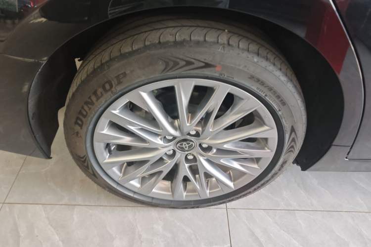 Used Toyota Avalon 2024 Dual-Motor 2.0L Luxury Edition Exterior 5