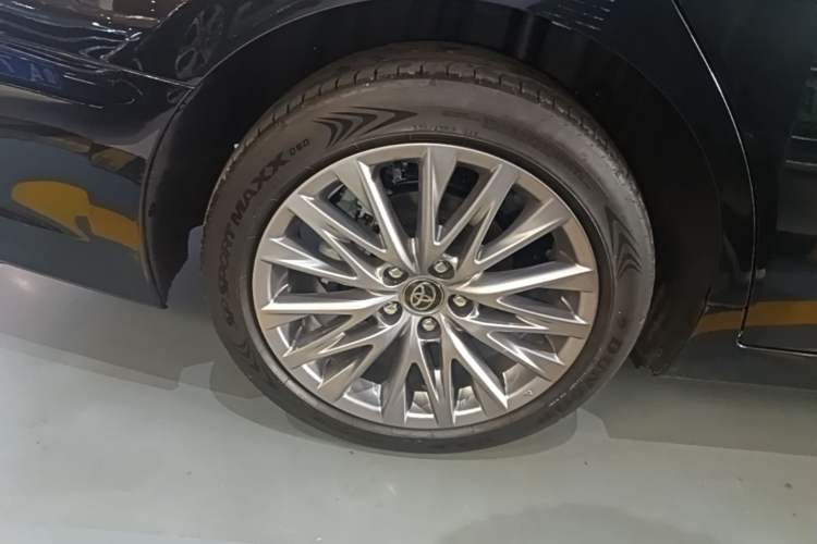 Used Toyota Avalon 2024 Dual-Motor 2.0L Luxury Edition Exterior 5