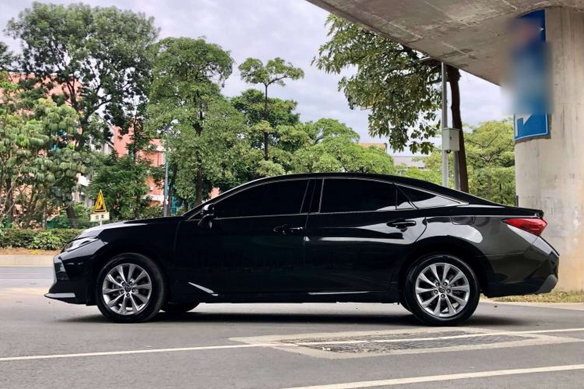 Used Toyota Avalon 2024 2.0L Ambition Edition Exterior 6