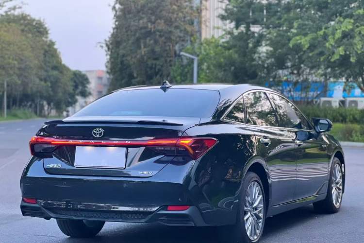 Used Toyota Avalon 2024 Dual-Motor 2.0L Luxury Edition Exterior 6