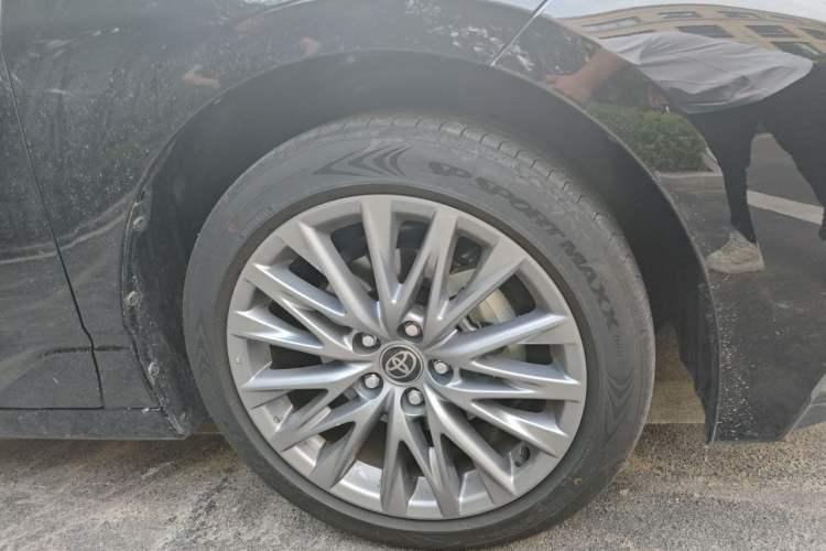 Used Toyota Avalon 2024 2.0L Luxury Edition Exterior 7