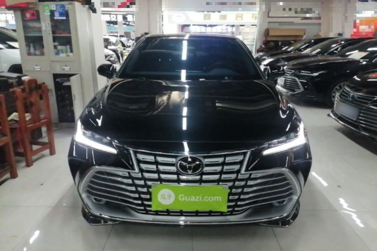 Used Toyota Avalon 2024 Dual-Motor 2.0L Luxury Edition Front