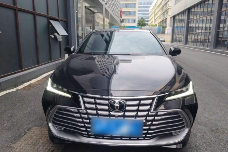 Used Toyota Avalon 2024 Dual-Motor 2.0L Premium Edition Front