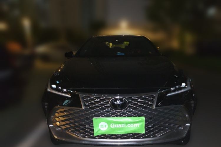 Used Toyota Avalon 2024 Dual-Engine 2.5L XLE Premium Edition Front