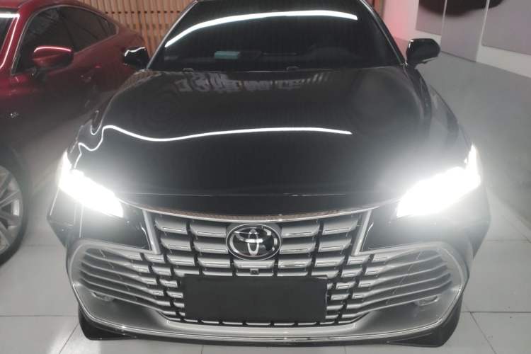 Used Toyota Avalon 2024 Dual-Motor 2.0L Premium Edition Front