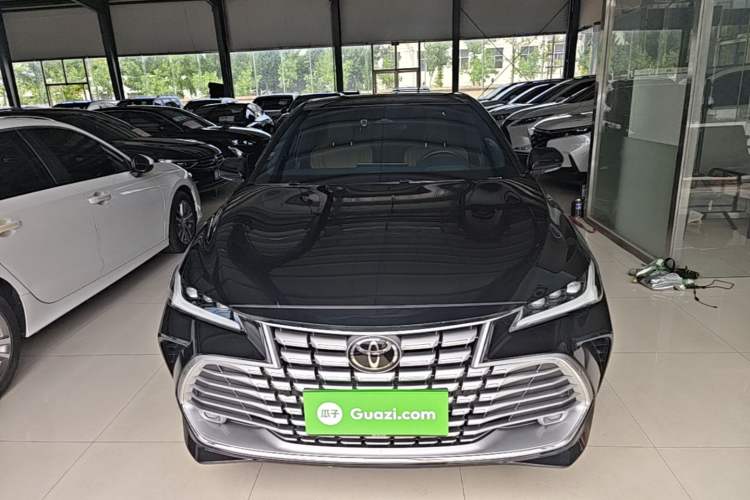 Used Toyota Avalon 2024 Dual-Motor 2.0L Luxury Edition Front