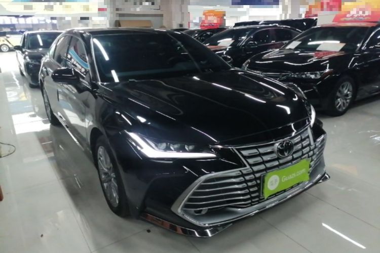 Used Toyota Avalon 2024 Dual-Motor 2.0L Luxury Edition Front Right 45 Deg