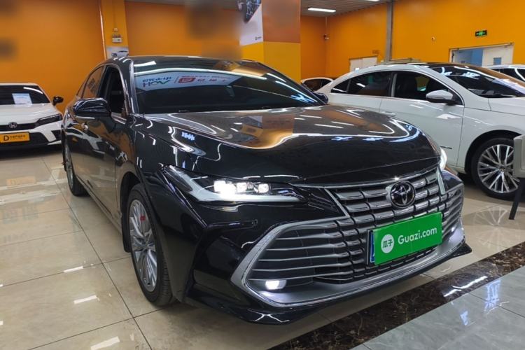 Used Toyota Avalon 2024 Dual-Motor 2.0L Luxury Edition Front Right 45 Deg