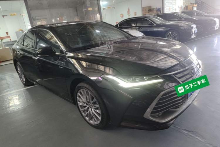 Used Toyota Avalon 2024 Dual-Motor 2.0L Premium Edition Front Right 45 Deg