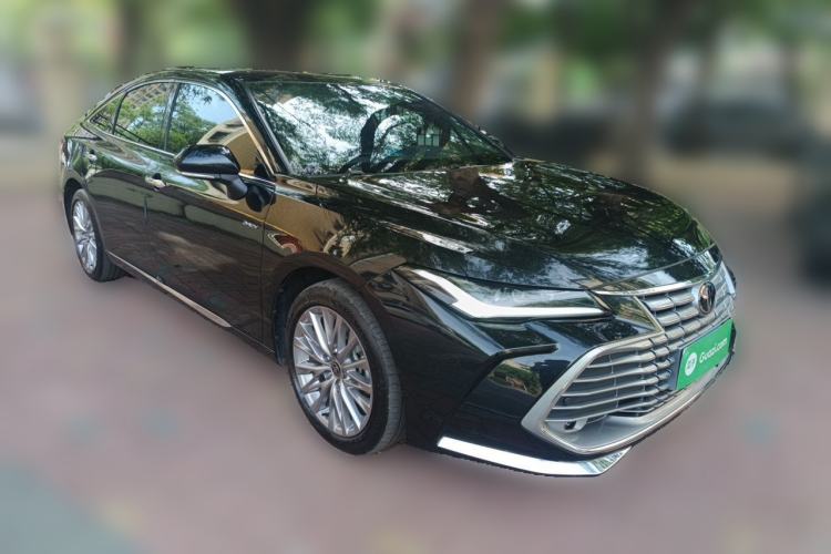 Used Toyota Avalon 2024 Dual-Motor 2.0L Luxury Edition Front Right 45 Deg