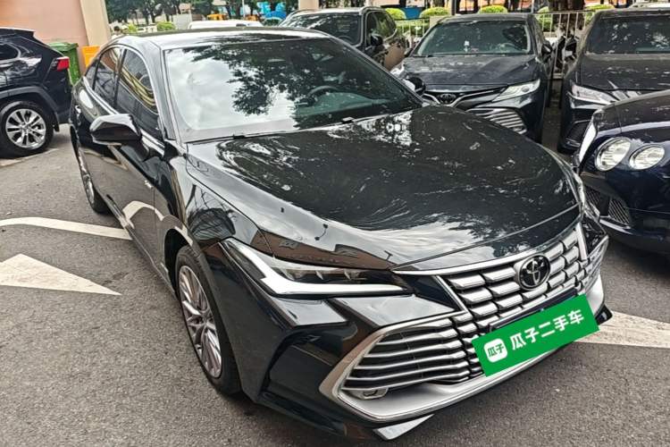 Used Toyota Avalon 2024 Dual-Motor 2.0L Luxury Edition Front Right 45 Deg