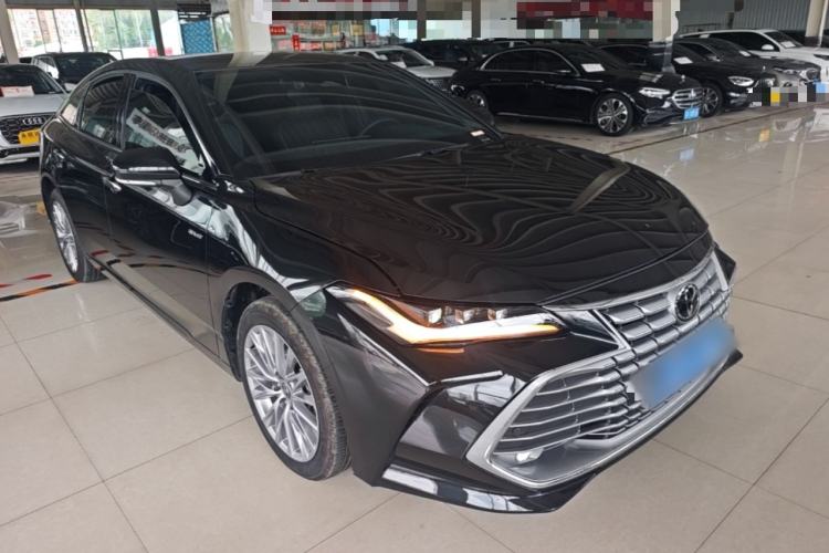 Used Toyota Avalon 2024 Dual-Motor 2.0L Luxury Edition Front Right 45 Deg
