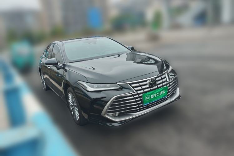 Used Toyota Avalon 2024 Dual-Motor 2.0L Luxury Edition Front Right 45 Deg
