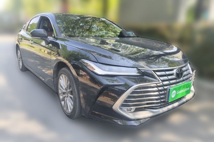 Used Toyota Avalon 2024 Dual-Motor 2.0L Luxury Edition Front Right 45 Deg