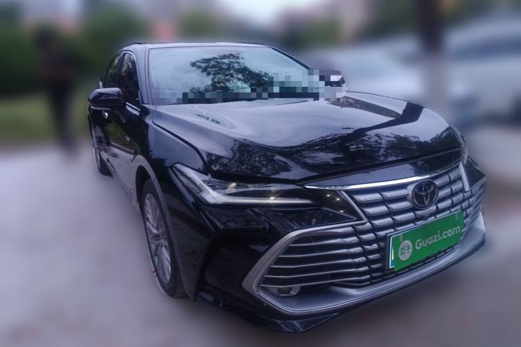 Used Toyota Avalon 2024 Dual-Motor 2.0L Premium Edition Front Right 45 Deg