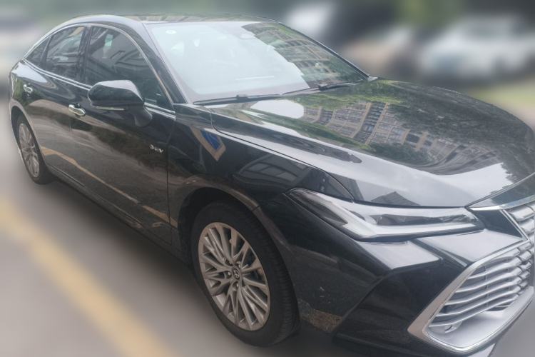 Used Toyota Avalon 2024 Dual-Motor 2.0L Luxury Edition Front Right 45 Deg