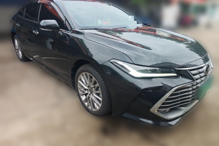 Used Toyota Avalon 2024 2.0L Luxury Edition Front Right 45 Deg