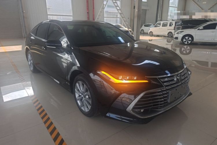 Used Toyota Avalon 2024 2.0L Premium Edition Front Right 45 Deg