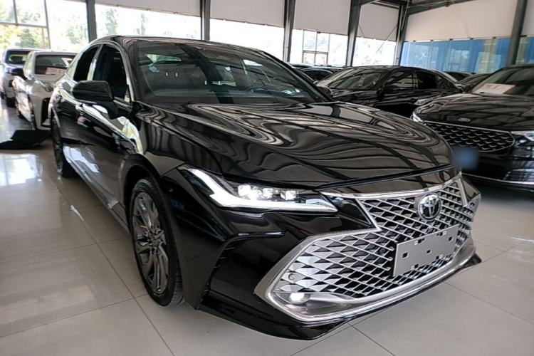 Used Toyota Avalon 2024 Dual-Motor 2.5L Limited Flagship Edition Front Right 45 Deg