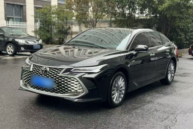 Used Toyota Avalon 2024 Dual-Engine 2.5L XLE Premium Edition