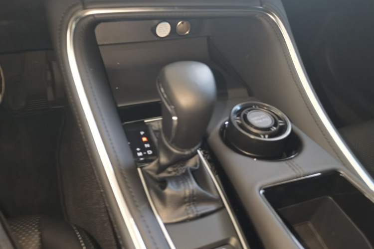 Used Toyota Avalon 2024 2.0L Ambition Edition Gear Lever