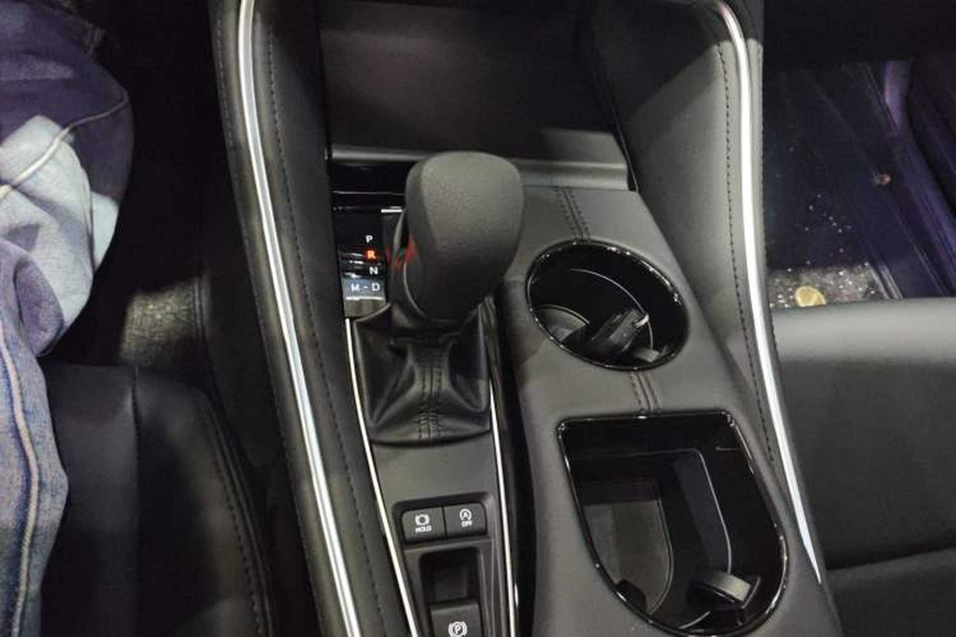 Used Toyota Avalon 2024 2.0L Ambition Edition Gear Lever