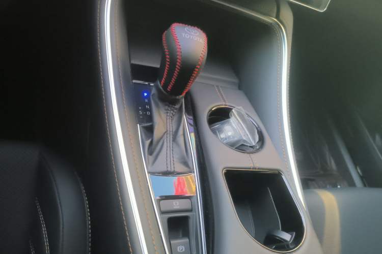 Used Toyota Avalon 2024 Dual-Motor 2.0L Luxury Edition Gear Lever